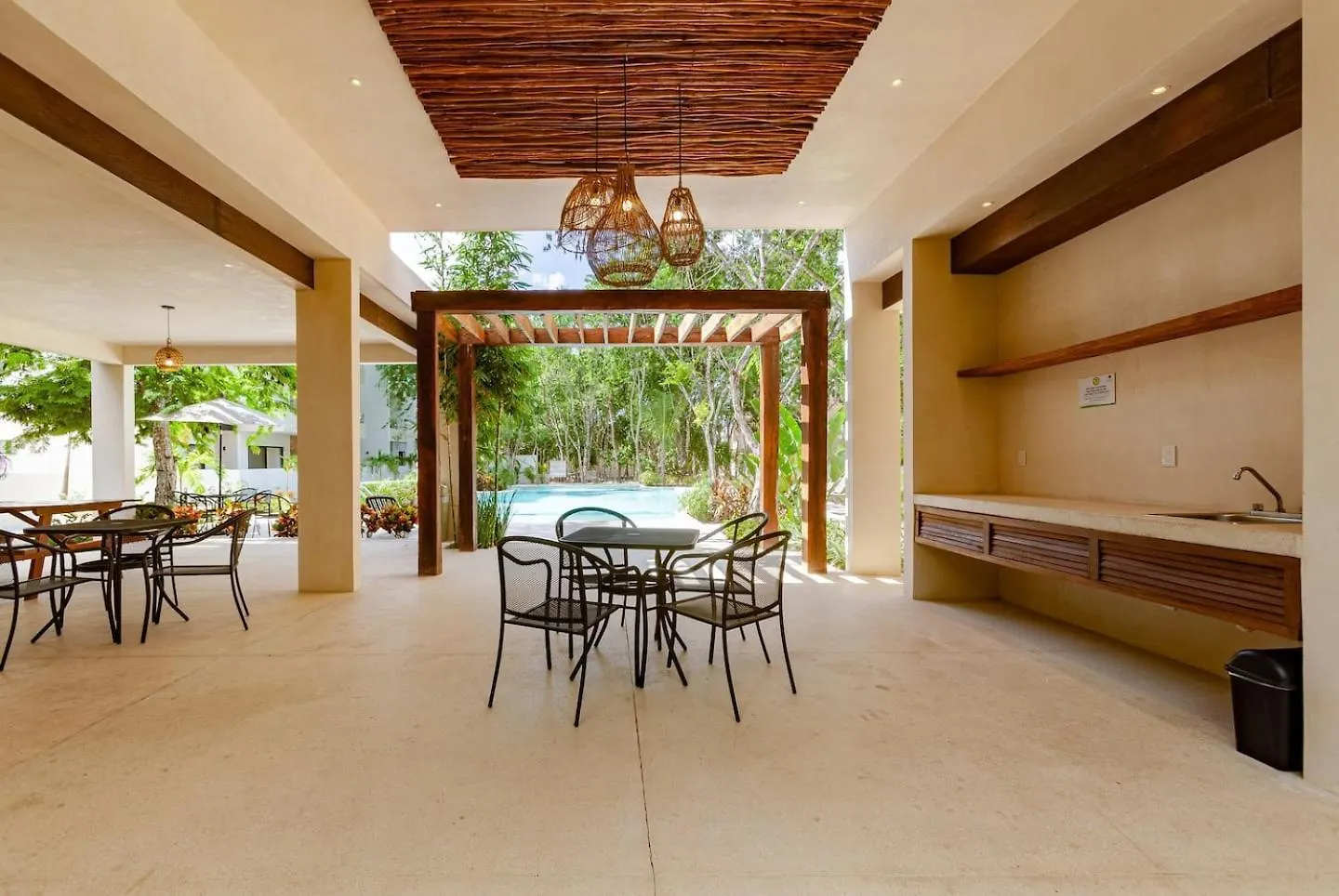 New Coto1112Min Beach,Gated,Gym,Playground,Pools Playa del Carmen 0*,  Mexiko